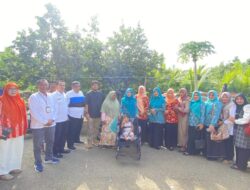 Baitul Mal Banda Aceh Serahkan Bantuan Disabilitas Lumpuh Layu