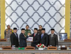 DPRK Banda Aceh Gelar Paripurna Penjelasan dan Penyerahan Resmi Rancangan Qanun APBK 2024