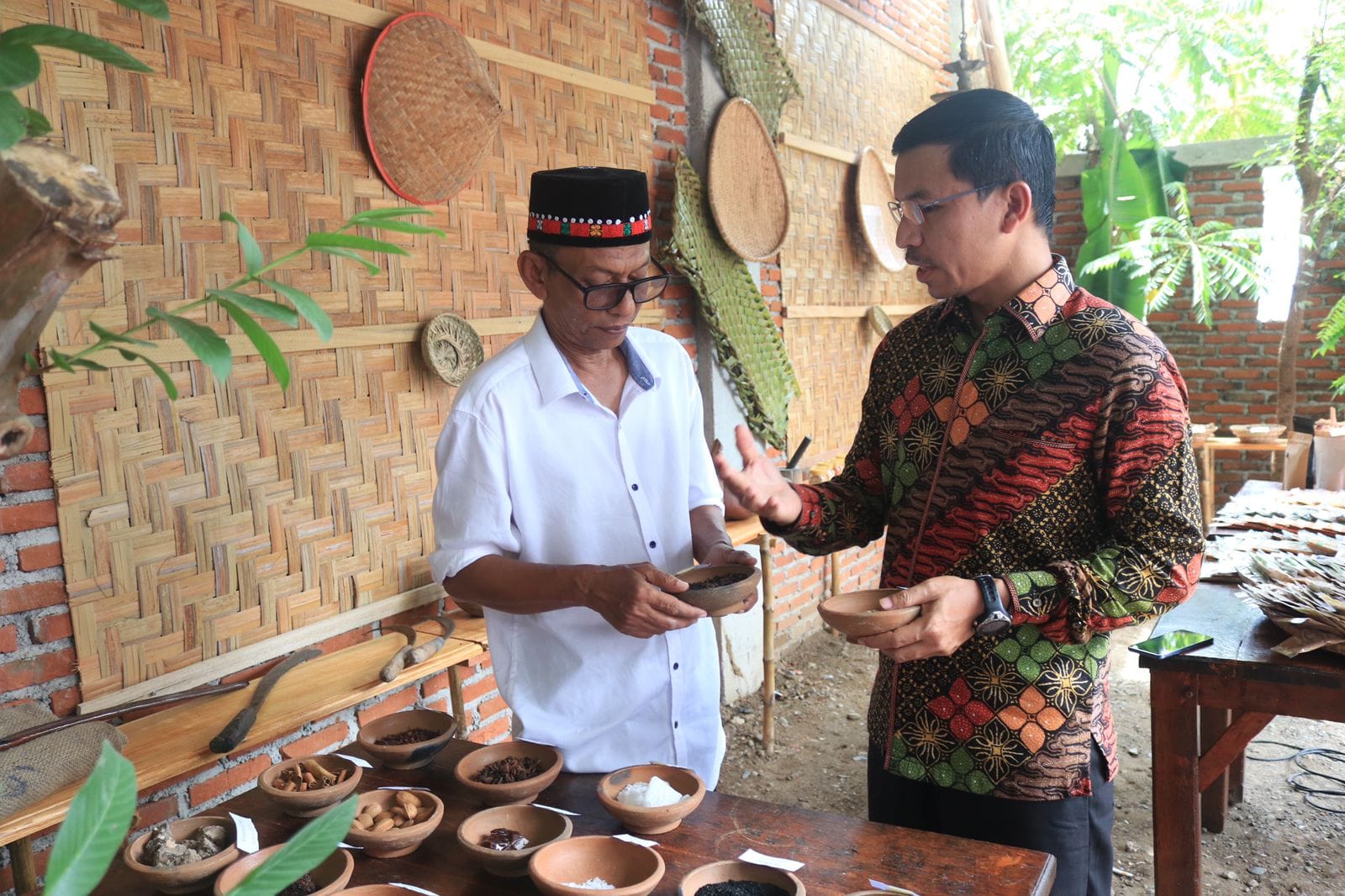 Ketua DPRK Banda Aceh Kunjungi Pameran Rempah Dalam Manuskrip Aceh