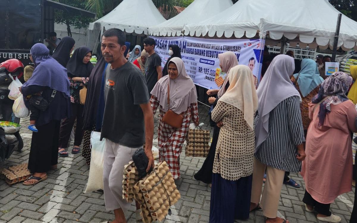 Hari pertama Pelaksanaan Pasar Murah Berjalan dengan Lancar dan Tertib