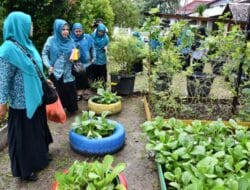 Tim Penilai Lomba Gammawar Turun ke Peuniti, Disambut Wardiati