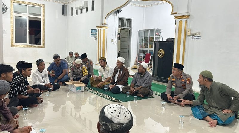 Bina Remaja Nakal, Kapolsek Ulee Lheue Gelar Program Siuroe Deungoen Teungku