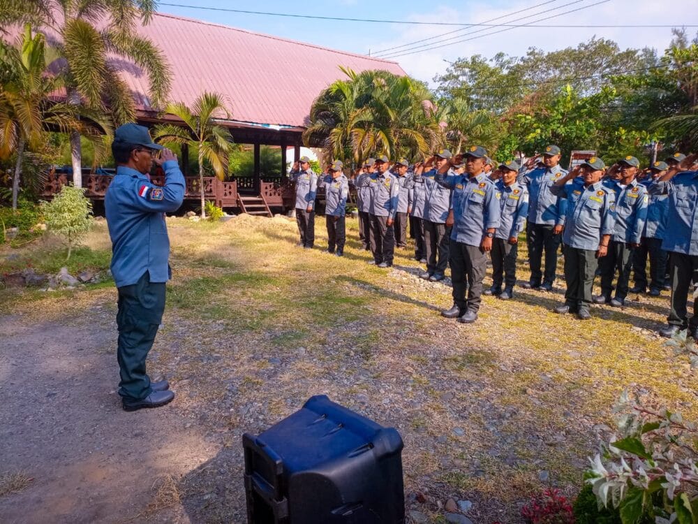 Camat Pimpin Apel Siaga Satlinmas, Siap Sukseskan Pemilu