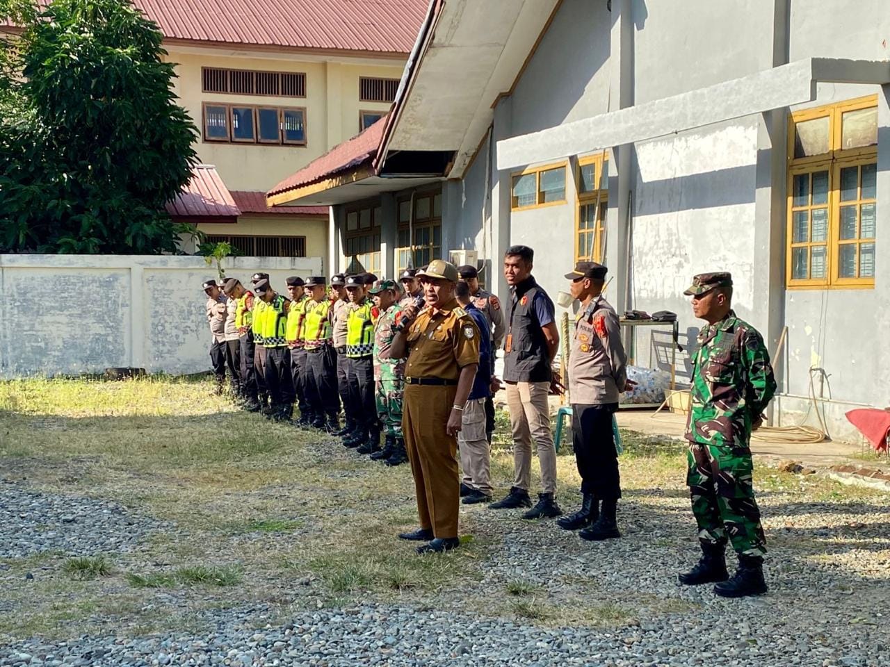 Camat Baiturrahman Sebut Satlinmas Ujung Tombak Keamanan Pemilu 2024