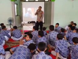 Kanit Binmas Polsek Baiturrahman Lakukan Penyuluhan Tata Tertib Berlalu Lintas di SMP 17 Banda Aceh
