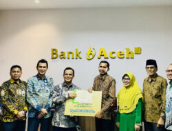 PT Bank Aceh Syariah Serahkan Zakat Rp 280 juta untuk Baitul Mal Kota Banda Aceh