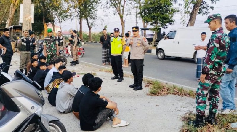 Polisi dan Instansi Terkait serta Warga Lakukan Patroli Bersama Guna Bubarkan Balap Liar