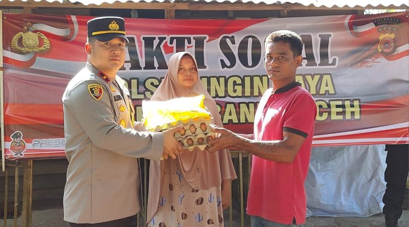 Warga Cot Bada Terima Bantuan Bakti Sosial dari Polresta Banda Aceh
