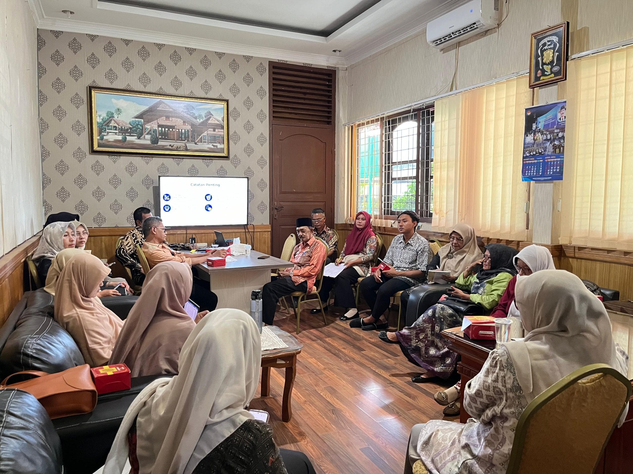 Optimalisasi Layanan bagi Perempuan dan Korban Kekerasan, DP3AP2KB Koordinasi Bersama Gampong dan Kecamatan Kuta Alam